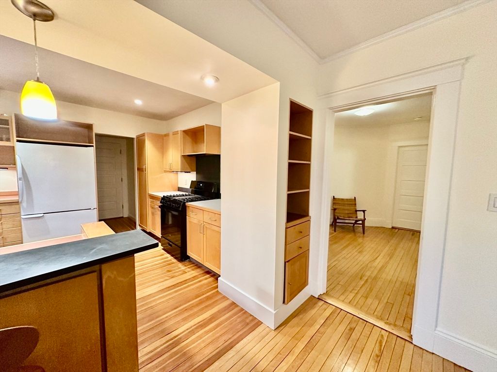 Interior, Kitchen, Pendant Lights, Recessed Lighting, Wood Texture Flooring