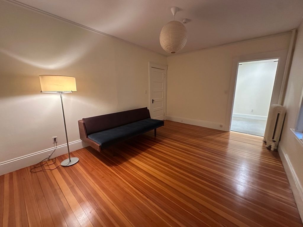 Interior, Pendant Lights, Wood Texture Flooring