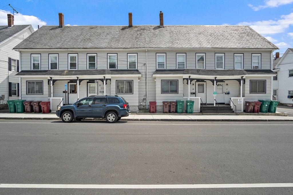 Exterior, Facade, Georgian