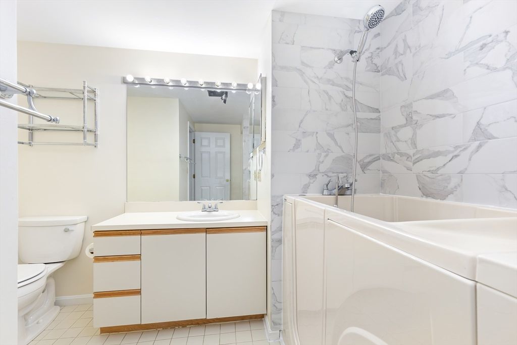 Bathroom, Interior, Marble Walls
