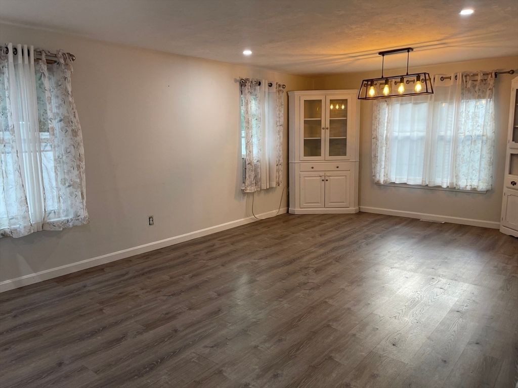 Empty room, Interior, Pendant Lights, Recessed Lighting, Wood Texture Flooring