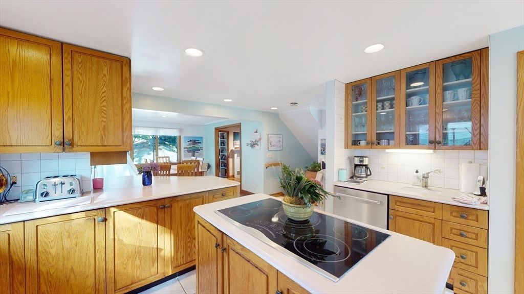 Dining room, Interior, Kitchen, Recessed Lighting