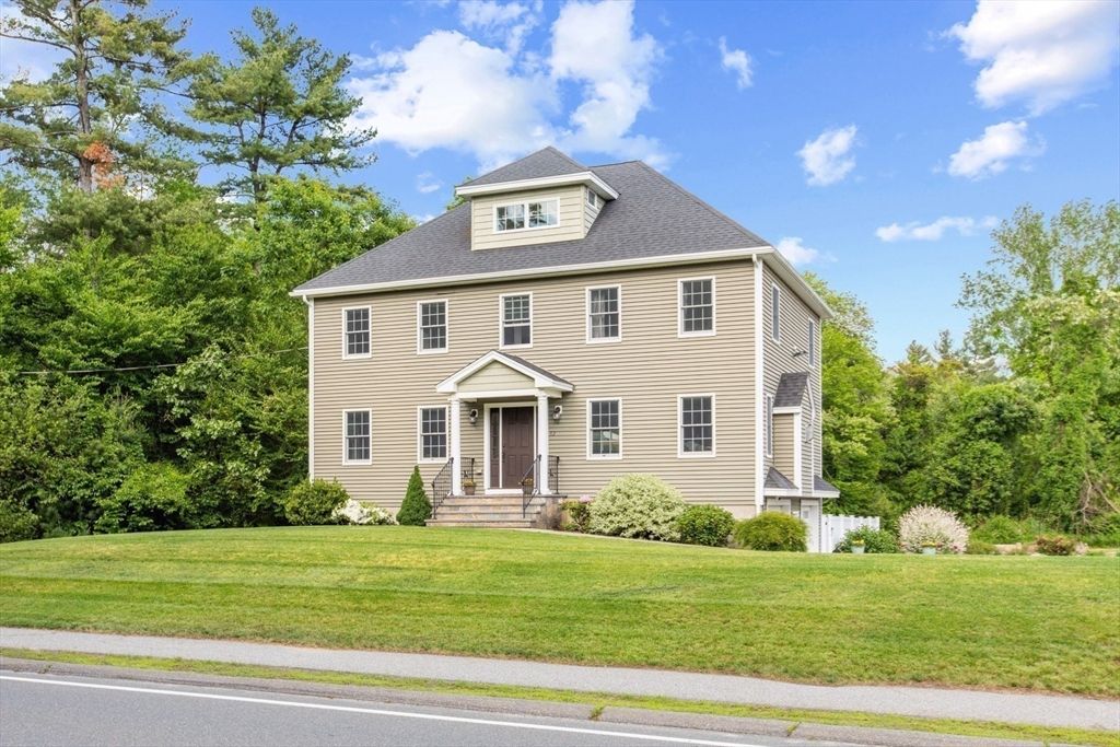 Exterior, Facade, Georgian