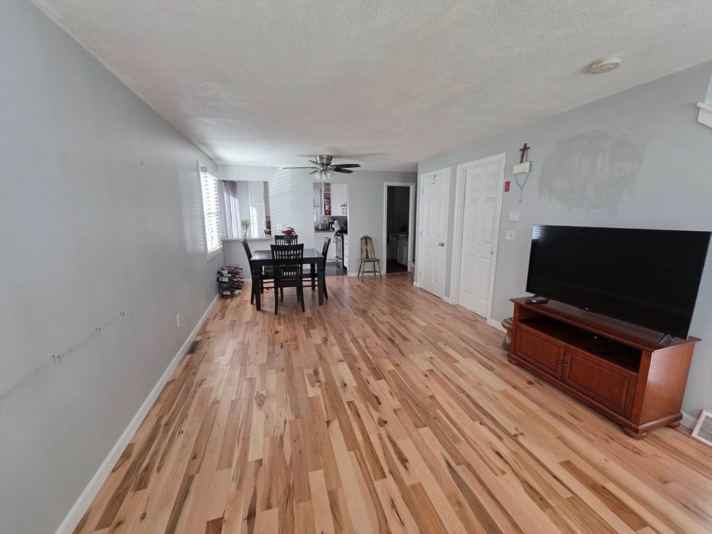 Dining room, Interior, Wood Texture Flooring