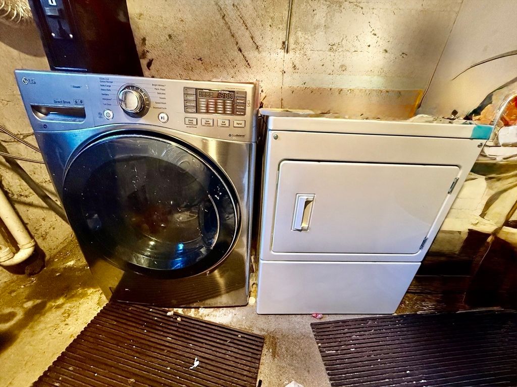 Interior, Utility Closets, Washer