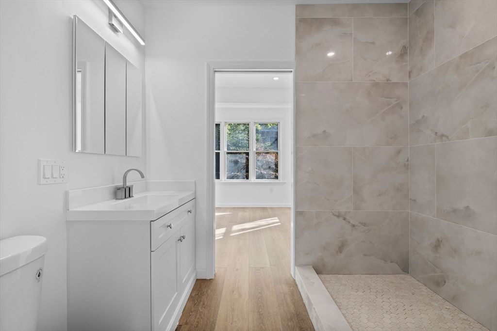 Bathroom, Interior, Recessed Lighting, Wood Texture Flooring