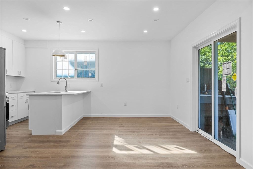 Interior, Kitchen, Pendant Lights, Recessed Lighting, Wood Texture Flooring