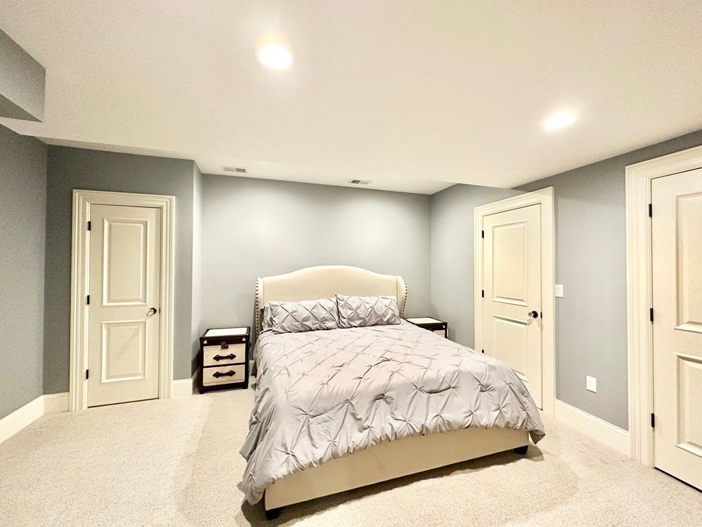 Bedroom, Interior, Recessed Lighting