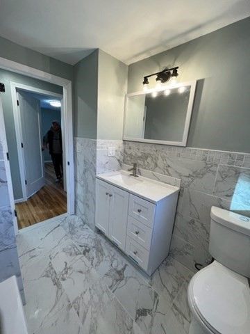 Bathroom, Interior, Marble, Wood Texture Flooring
