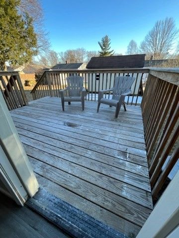 Exterior, Wood Texture Flooring