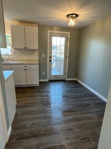 Empty room, Interior, Kitchen, Wood Texture Flooring