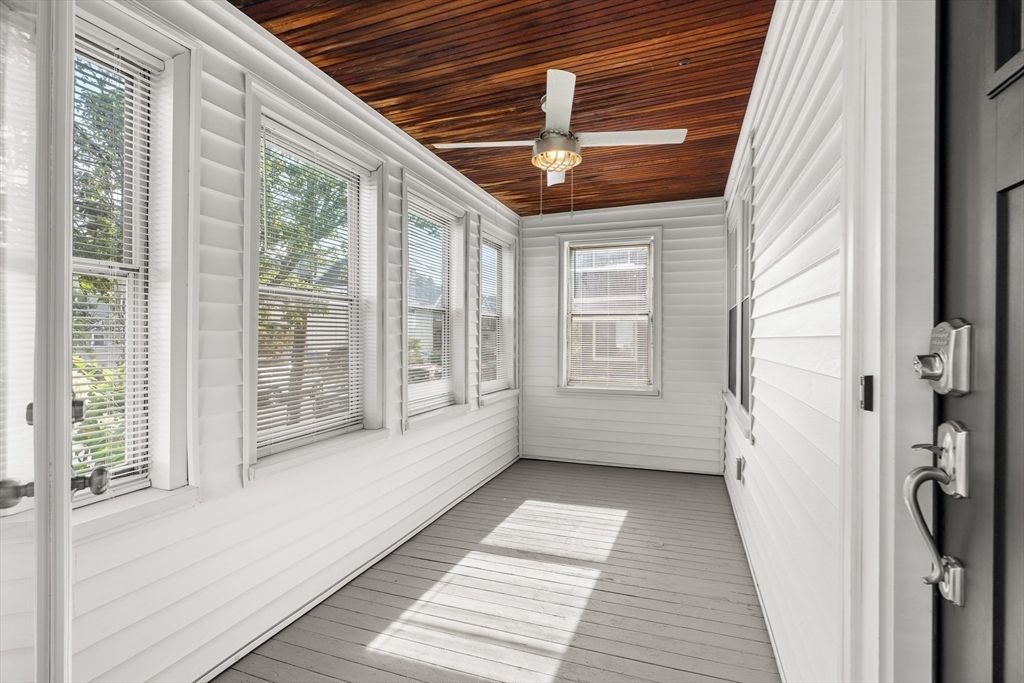 Interior, Sun Room, Wooden Ceilings, Wood Texture Flooring