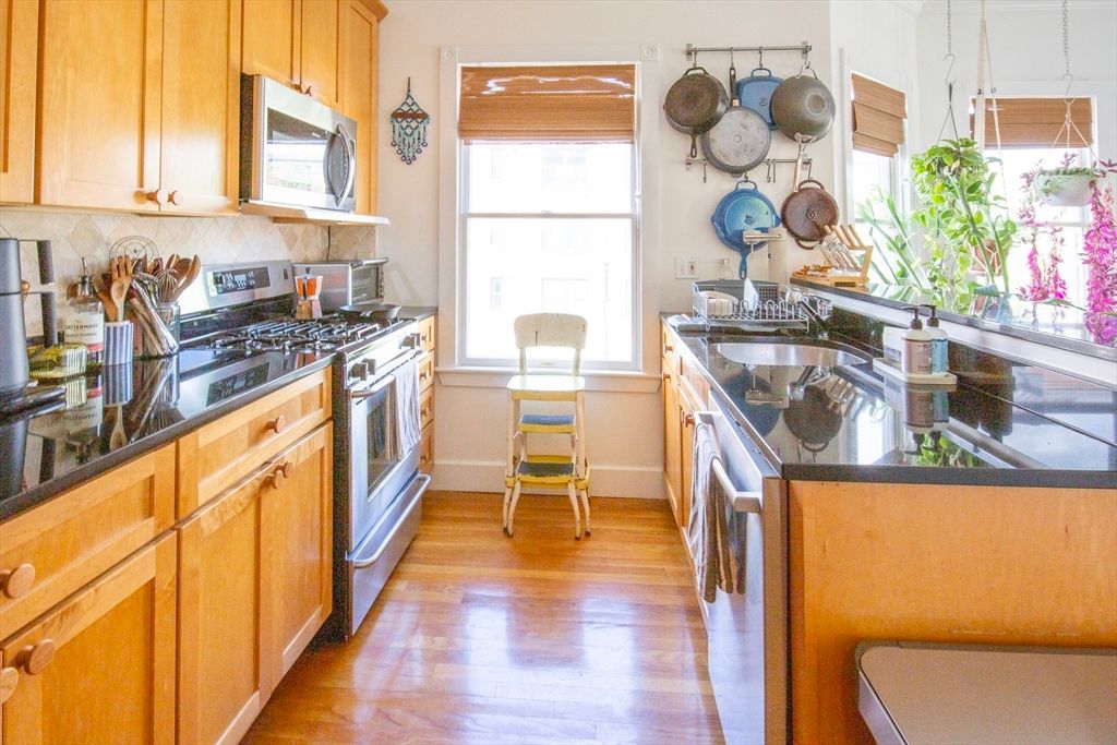 Interior, Kitchen, Wood Texture Flooring