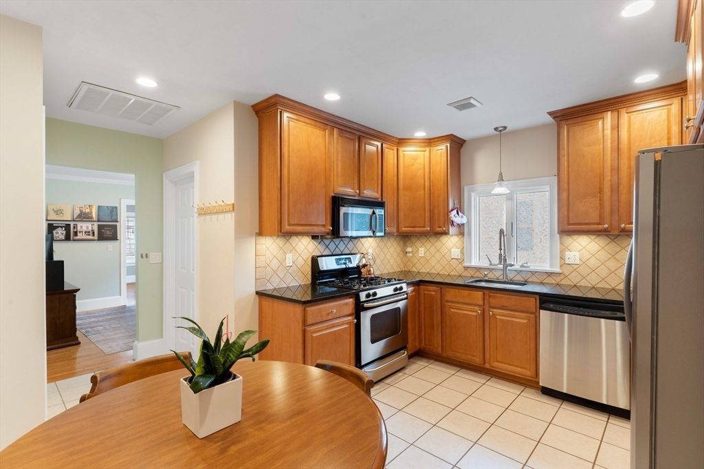 Interior, Kitchen, Pendant Lights, Recessed Lighting, Stainless Steel Appliances