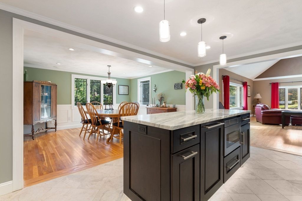 Chandelier, Dining room, Interior, Kitchen, Living room, Pendant Lights, Recessed Lighting, Wood Texture Flooring