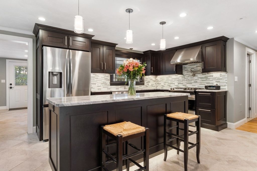 Interior, Kitchen, Pendant Lights, Recessed Lighting, Stainless Steel Appliances