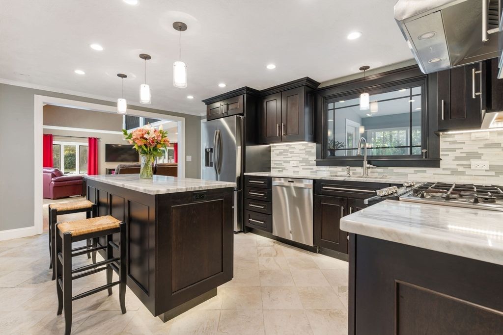 Interior, Kitchen, Pendant Lights, Recessed Lighting, Stainless Steel Appliances