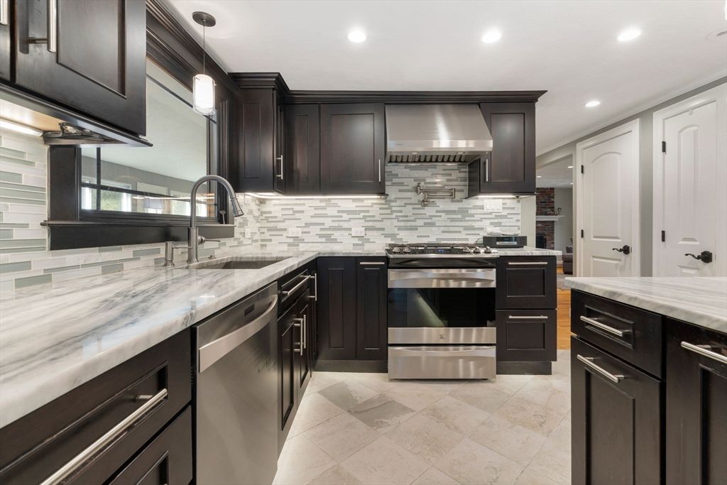Interior, Kitchen, Pendant Lights, Recessed Lighting, Stainless Steel Appliances