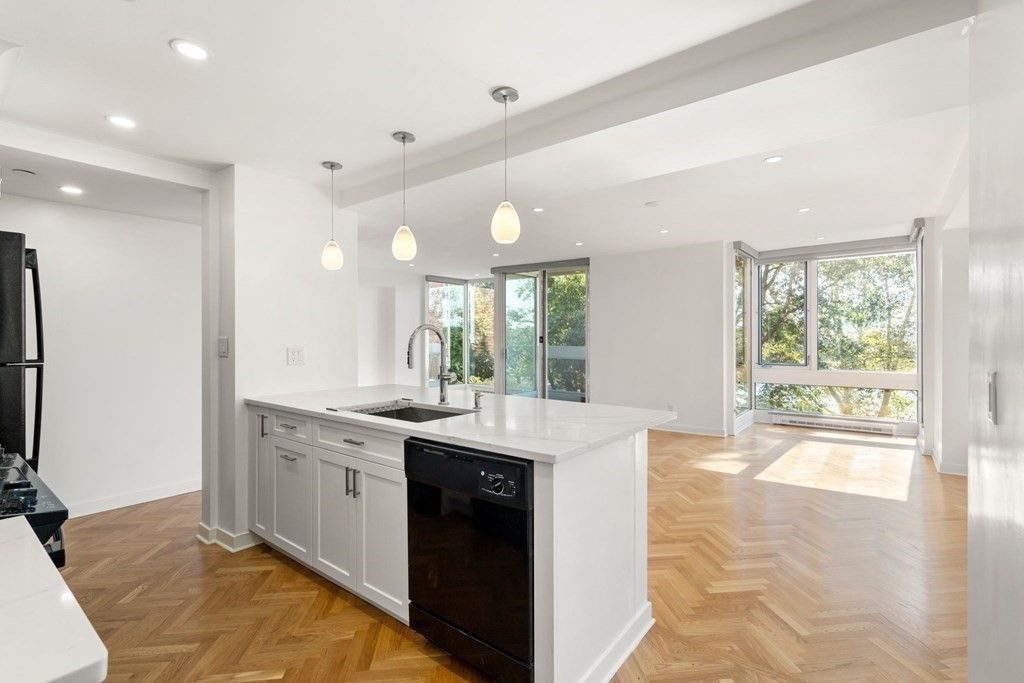 Interior, Kitchen, Pendant Lights, Recessed Lighting, Wood Texture Flooring