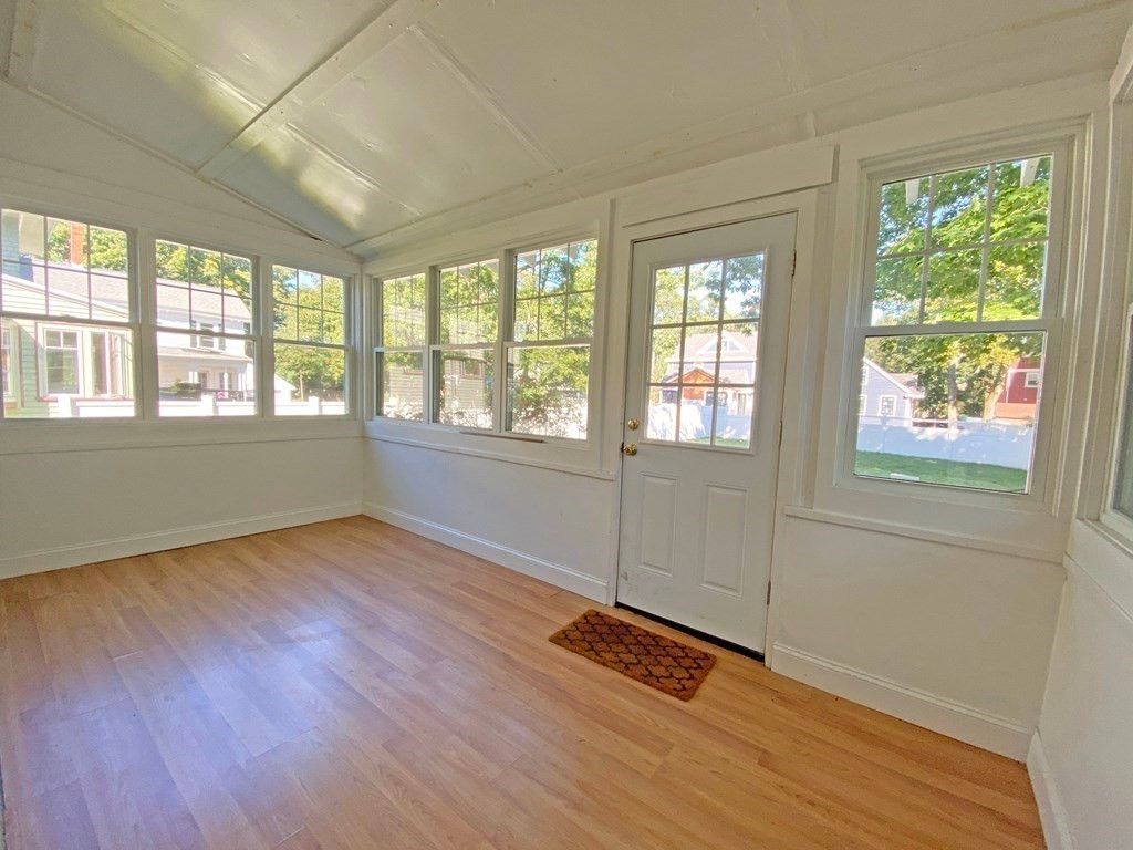 Interior, Sun Room, Wood Texture Flooring