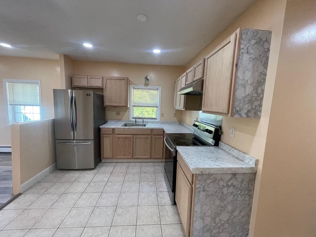 Interior, Kitchen, Recessed Lighting