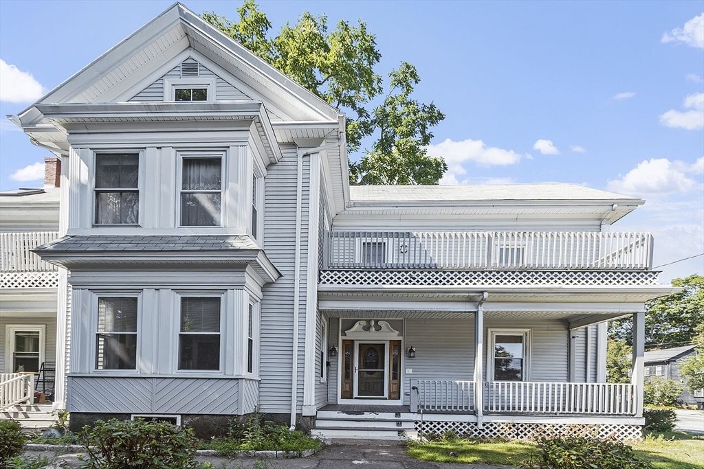 Exterior, Facade, Queen Anne Victorian