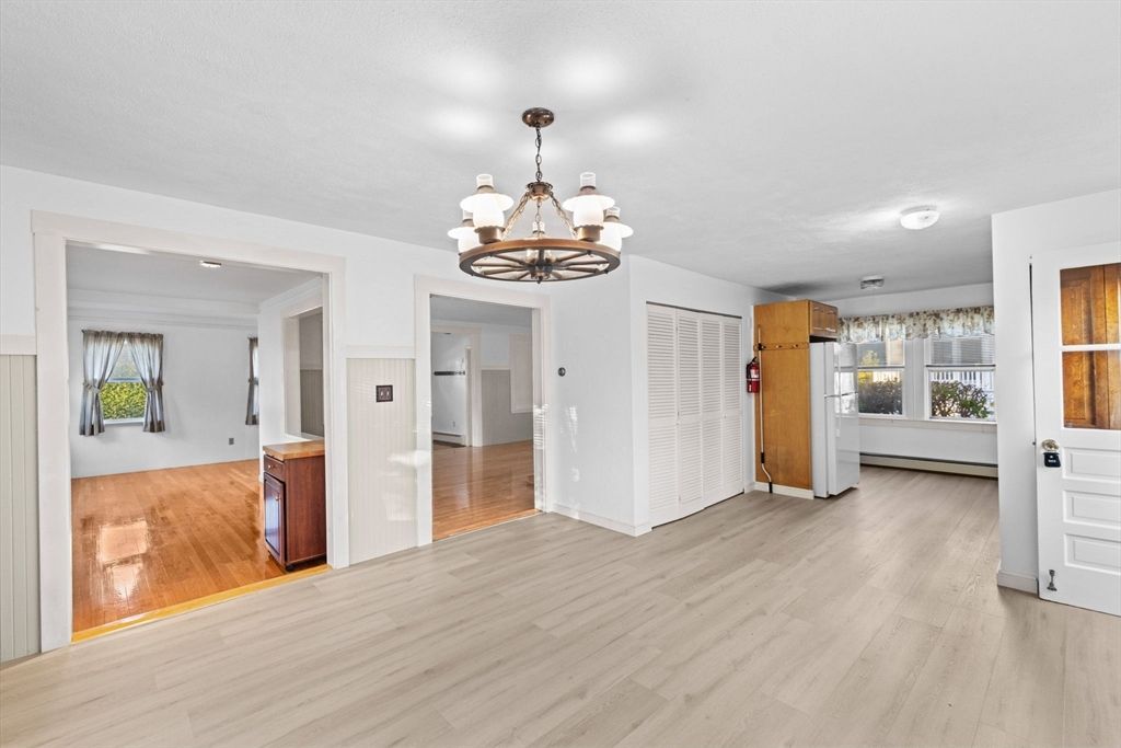 Chandelier, Empty room, Interior, Wood Texture Flooring