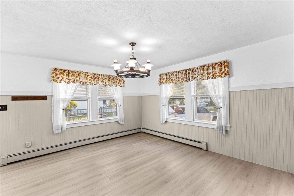 Chandelier, Empty room, Interior, Wood Texture Flooring