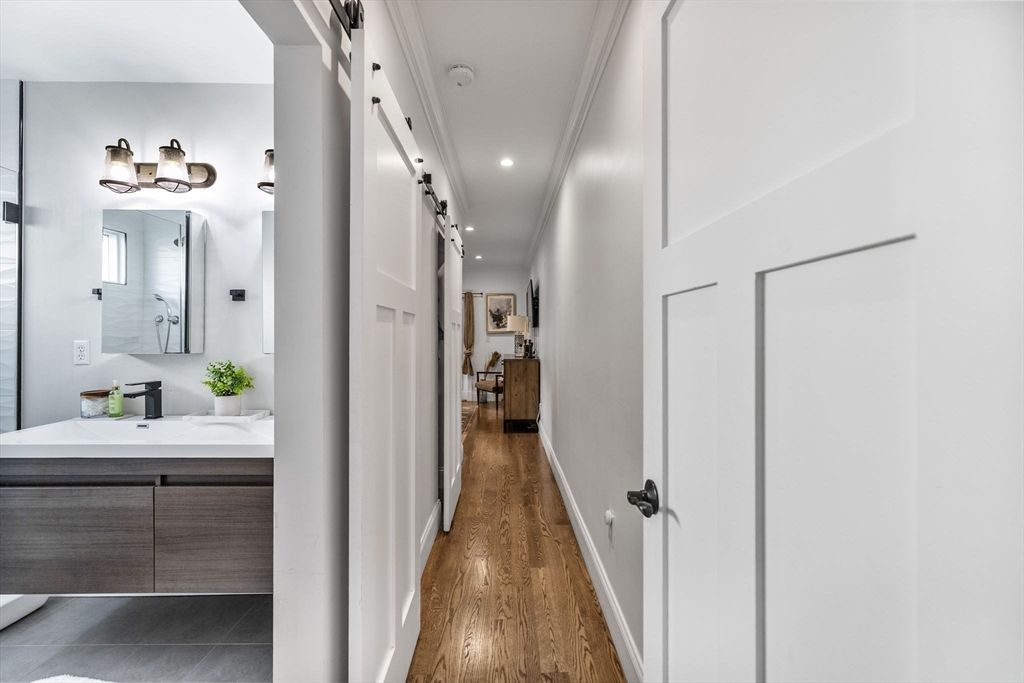 Bathroom, Interior, Recessed Lighting, Wood Texture Flooring