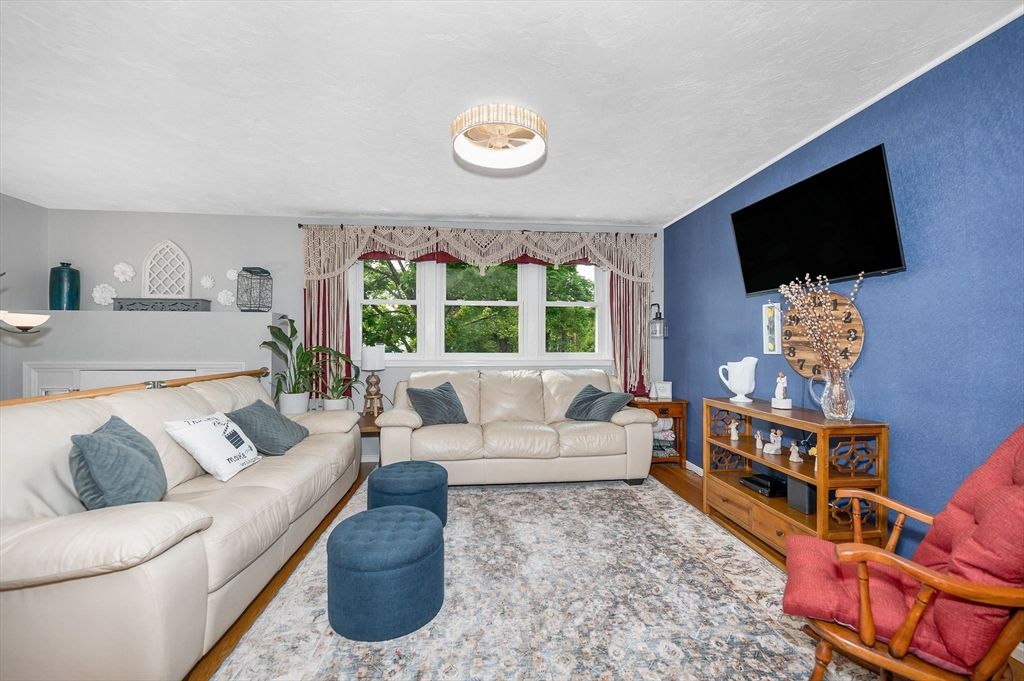 Interior, Living room