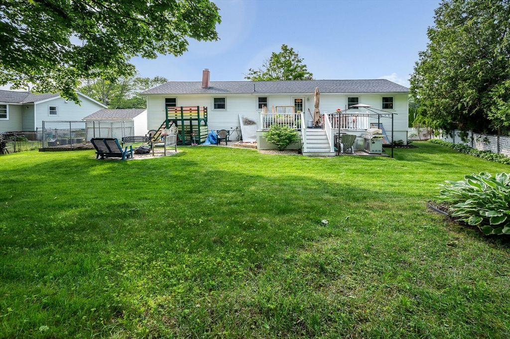 Backyard, Exterior, Playground