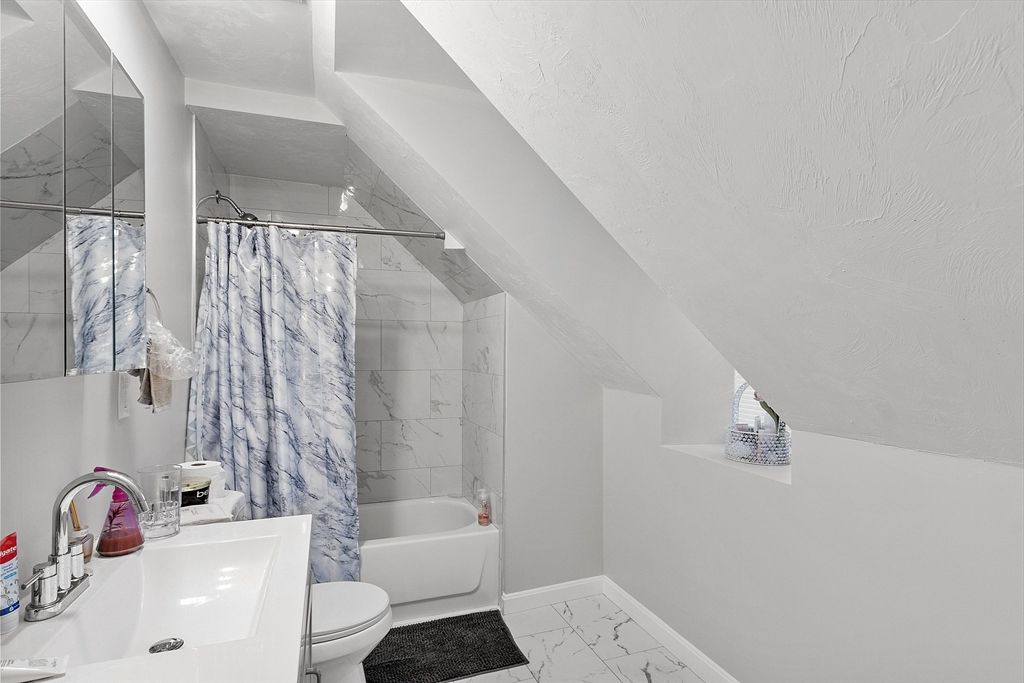 Bathroom, Interior, Marble, Marble Walls