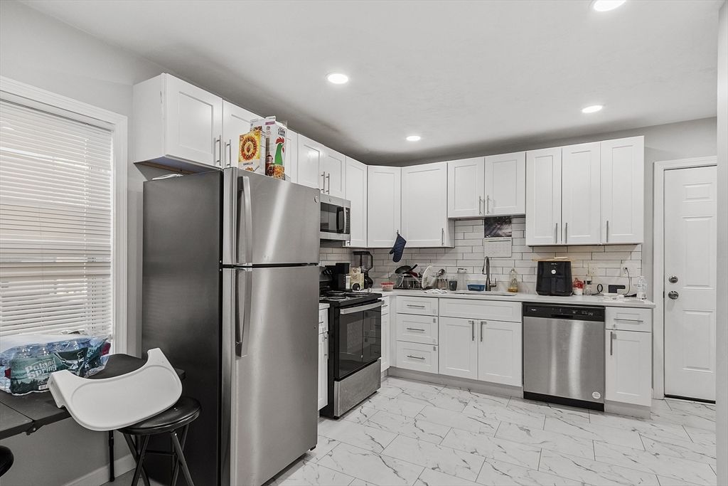 Interior, Kitchen, Marble, Recessed Lighting, Stainless Steel Appliances