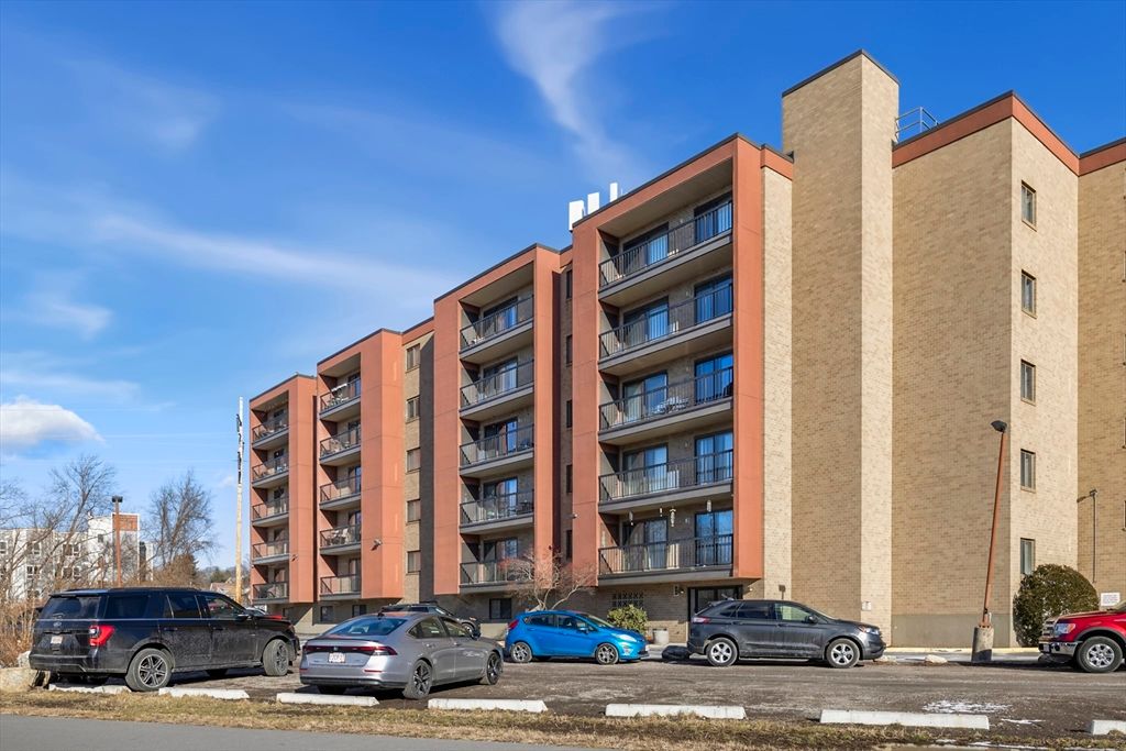 Exterior, Facade, Condo Building