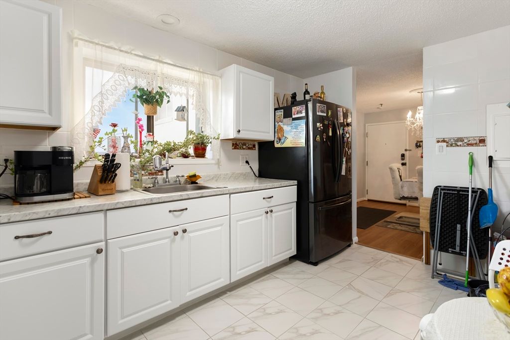 Interior, Kitchen, Marble, Wood Texture Flooring