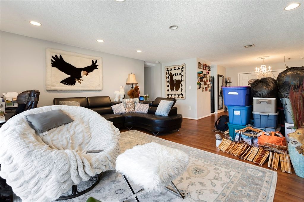 Chandelier, Interior, Living room, Recessed Lighting, Wood Texture Flooring