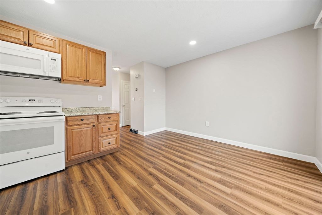 Empty room, Interior, Kitchen, Recessed Lighting, Wood Texture Flooring