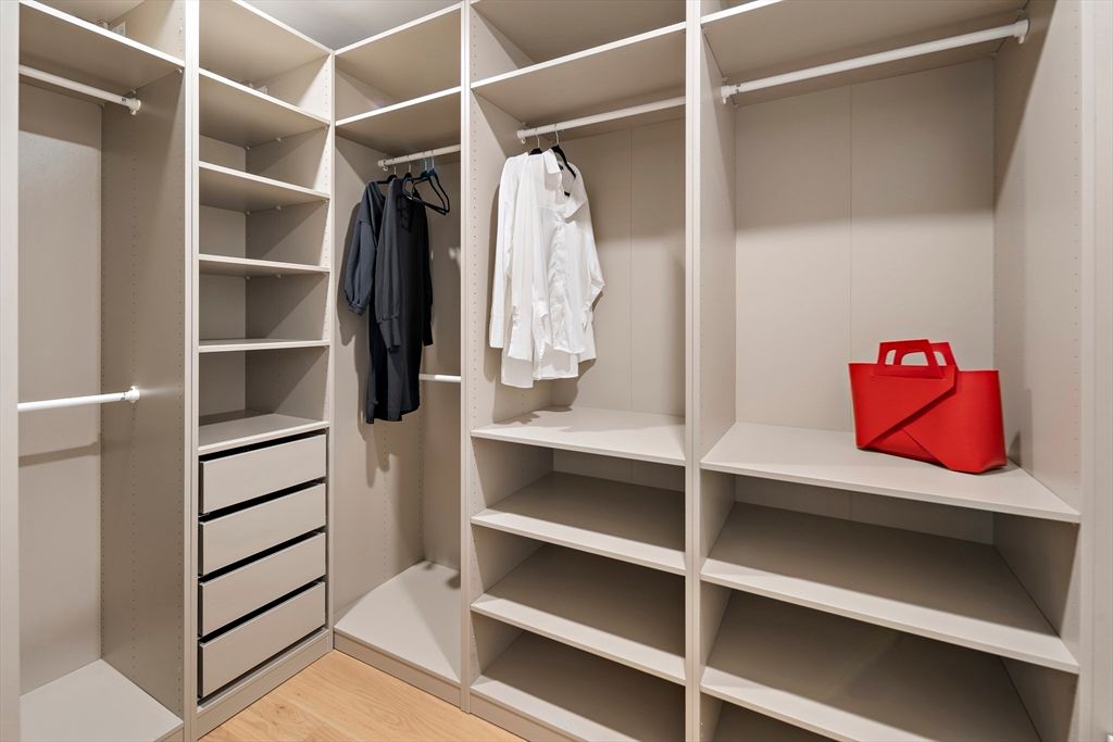 Interior, Walk-in Closets, Wood Texture Flooring