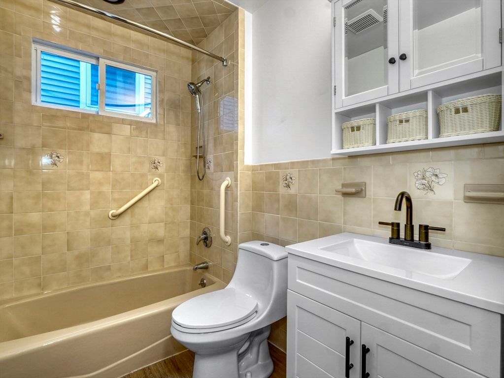 Bathroom, Interior, Wood Texture Flooring