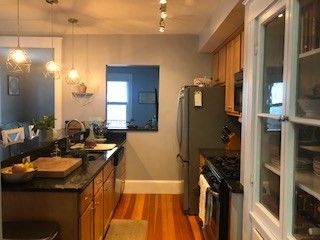 Interior, Kitchen, Pendant Lights, Wood Texture Flooring