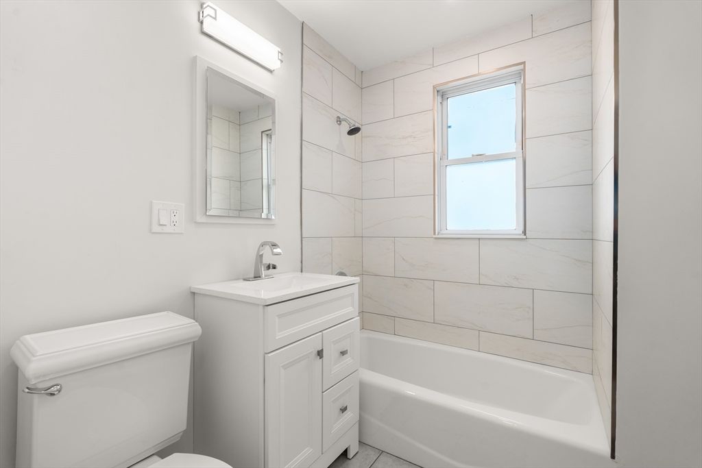 Bathroom, Interior, Marble Walls
