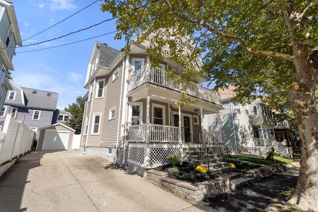 Detached Garage, Exterior, Facade, Queen Anne Victorian