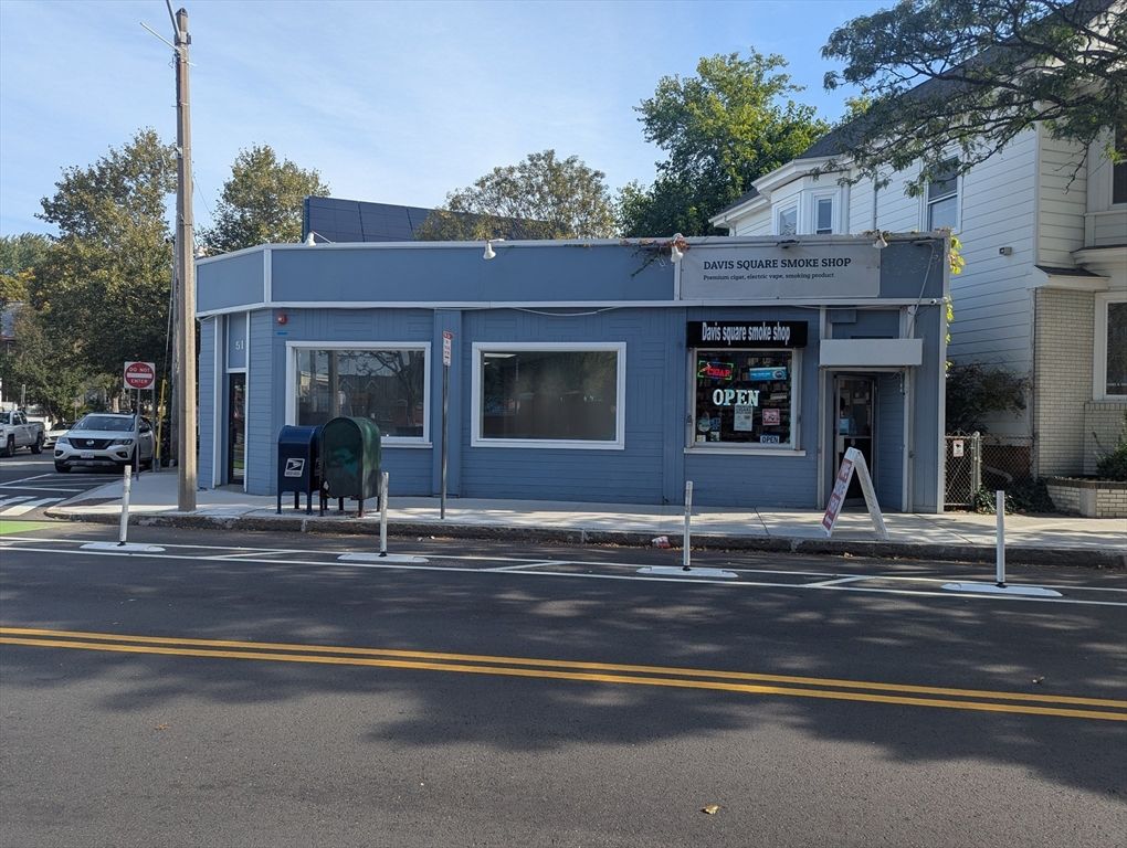 Exterior, Facade, None