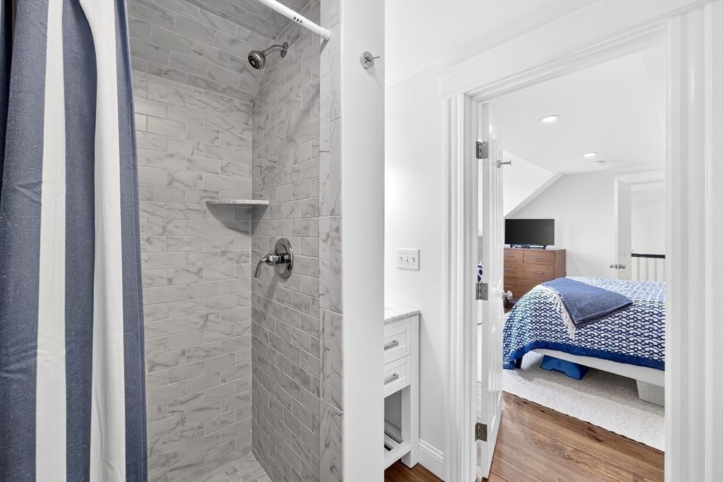 Bathroom, Bedroom, Interior, Recessed Lighting, Wood Texture Flooring