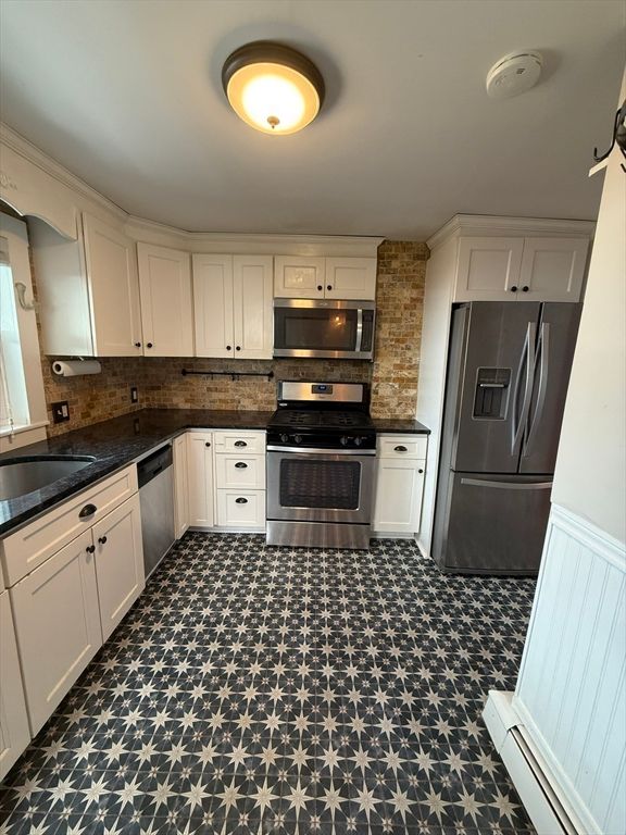 Interior, Kitchen, Stainless Steel Appliances