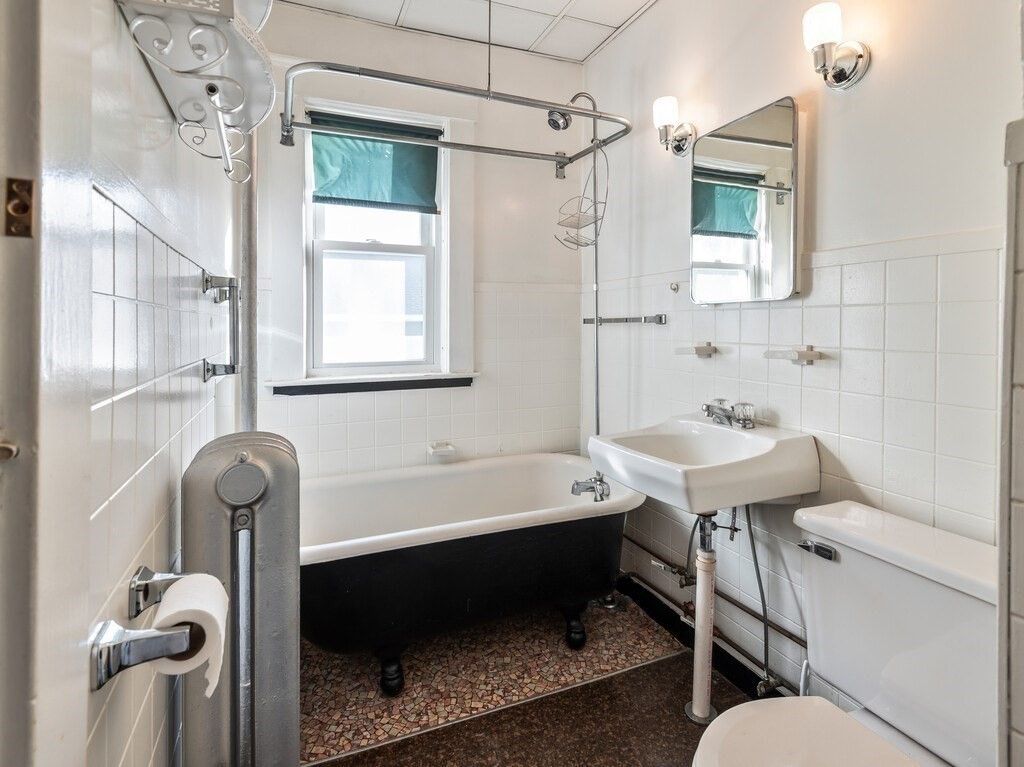 Bathroom, Free Standing Baths, Interior