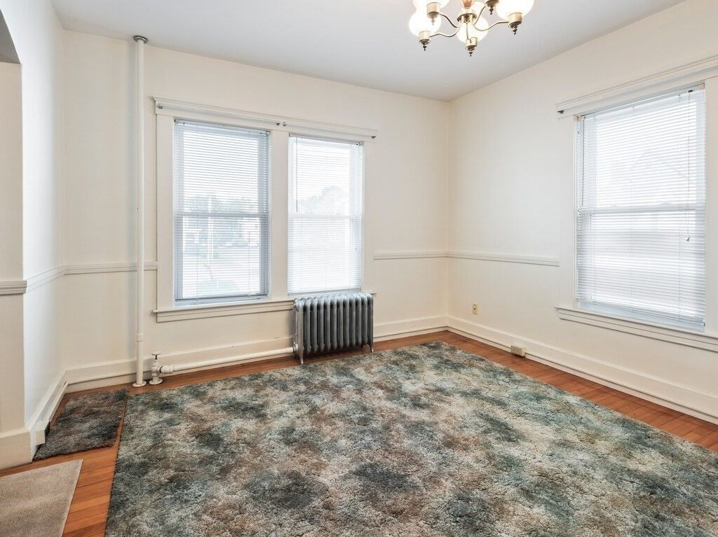 Chandelier, Empty room, Interior, Wood Texture Flooring