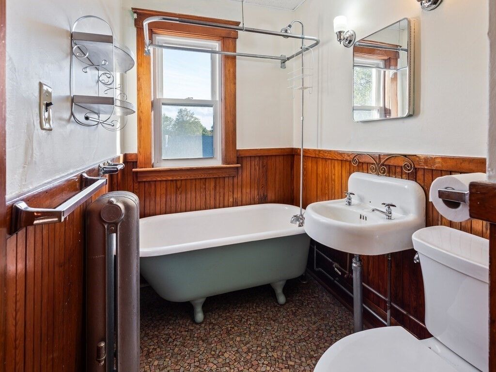 Bathroom, Free Standing Baths, Interior, Wooden Walls