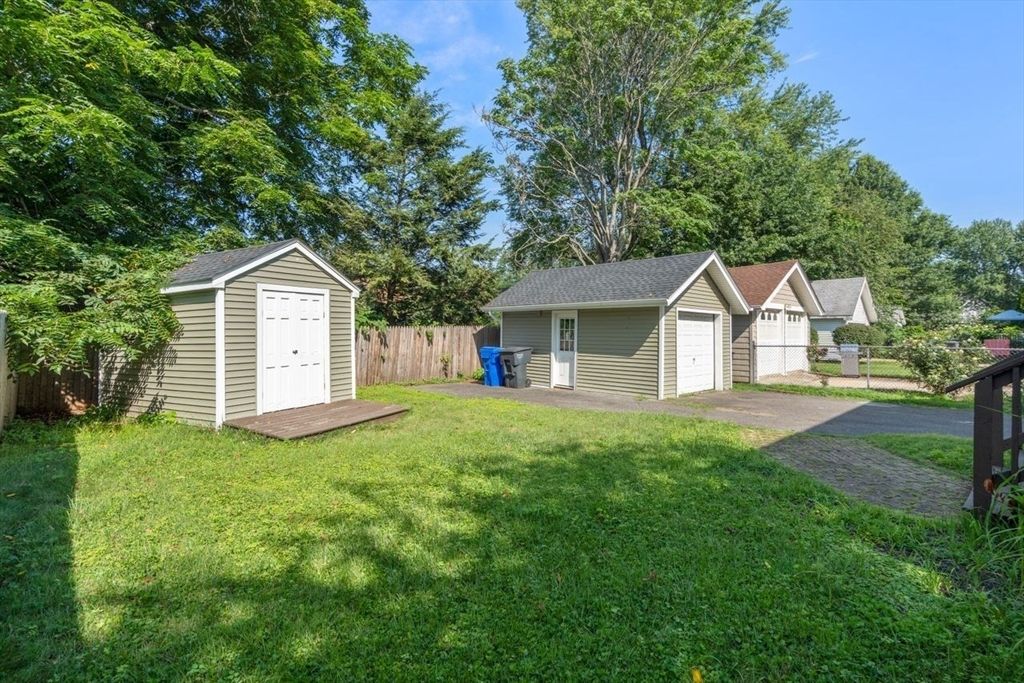Backyard, Detached Garage, Exterior