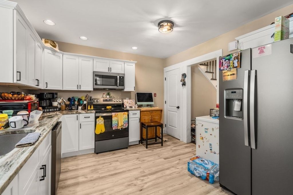 Interior, Kitchen, Recessed Lighting, Wood Texture Flooring